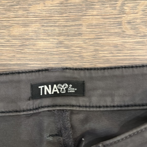 Aritzia TNA cargo pants - Picture 2 of 3